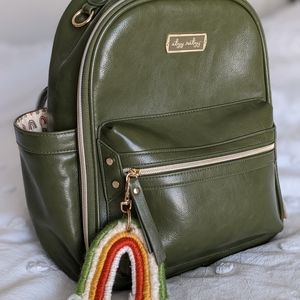 Itzy Ritzy Crew Mini